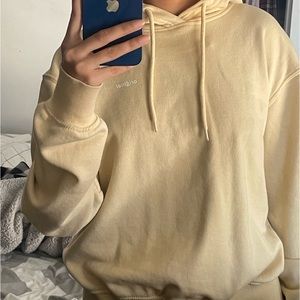 H&M hoodie in Small size 💛